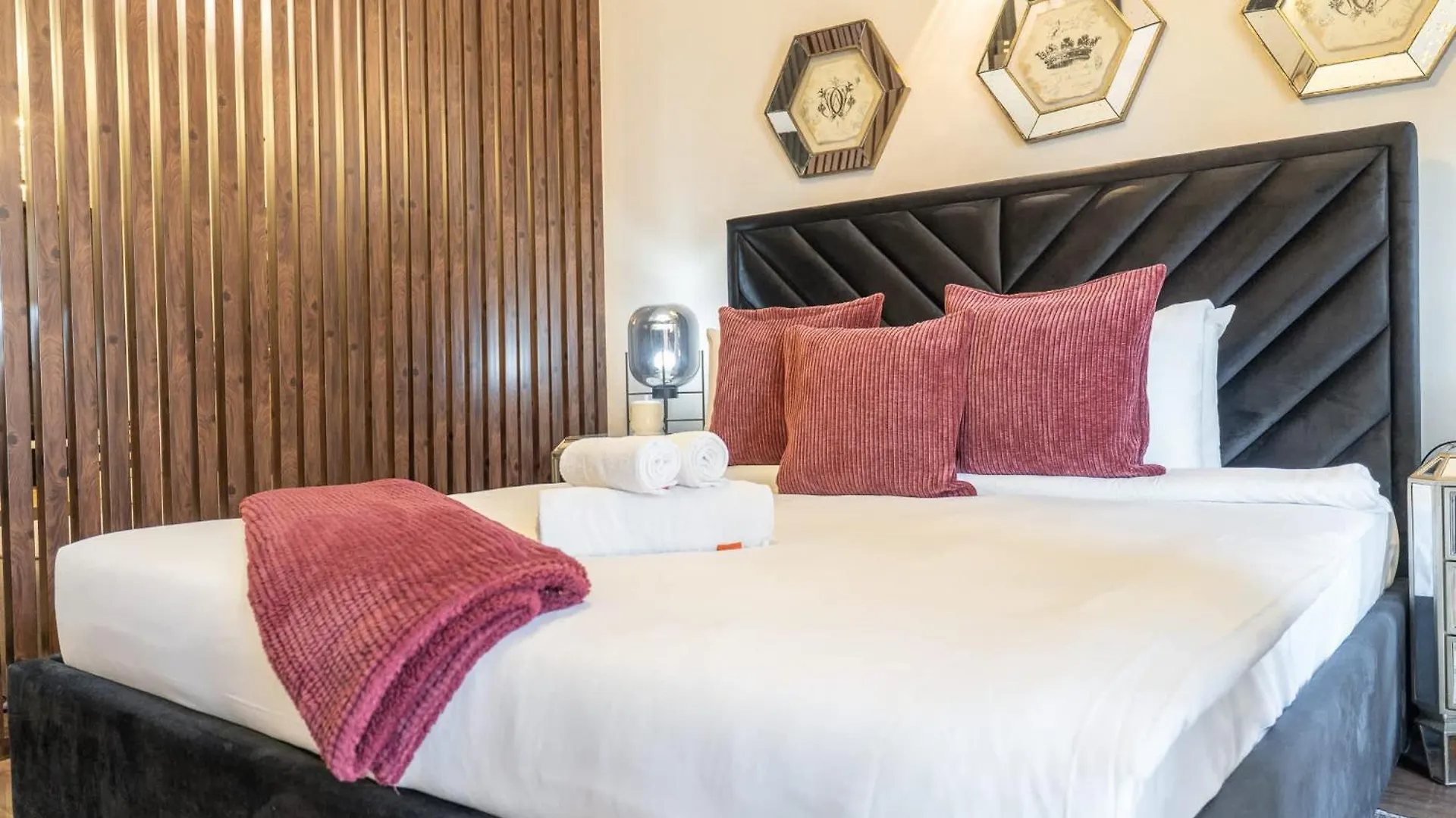 Extravagant Studio Stay For 2 In Jvc Dubai 0*,  United Arab Emirates