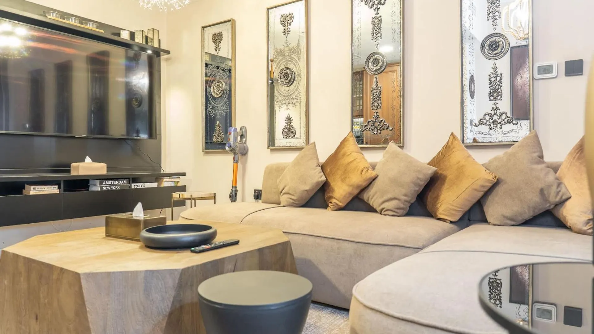 Apartment Extravagant Studio Stay For 2 In Jvc Dubai